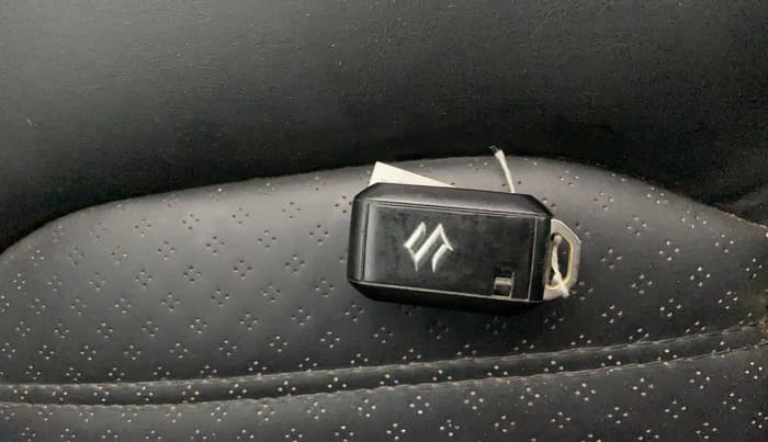2022 Maruti Baleno ALPHA PETROL 1.2, Petrol, Manual, 1,24,322 km, Key Close Up