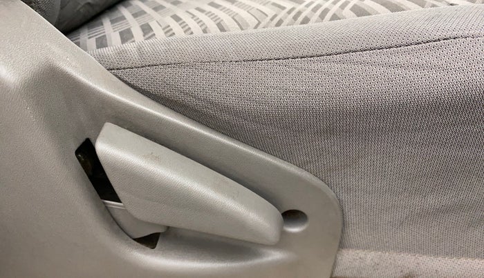 2018 Datsun Go Plus T, Petrol, Manual, 29,855 km, Driver Side Adjustment Panel