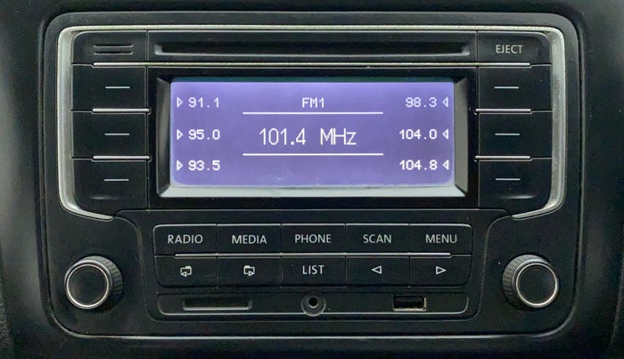 2013 Volkswagen Polo HIGHLINE1.2L, Petrol, Manual, 56,605 km, Infotainment System