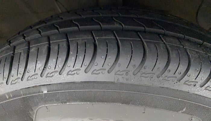 2018 Hyundai NEW SANTRO ASTA MT, Petrol, Manual, 78,499 km, Right Front Tyre Tread
