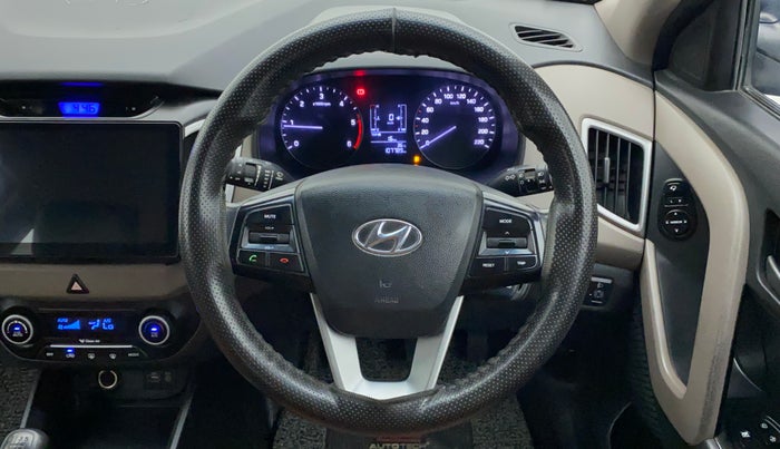 2016 Hyundai Creta SX 1.6 DIESEL, Diesel, Manual, 1,08,129 km, Steering Wheel Close Up
