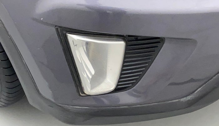 2016 Hyundai Creta SX 1.6 DIESEL, Diesel, Manual, 1,08,129 km, Right fog light - Not working