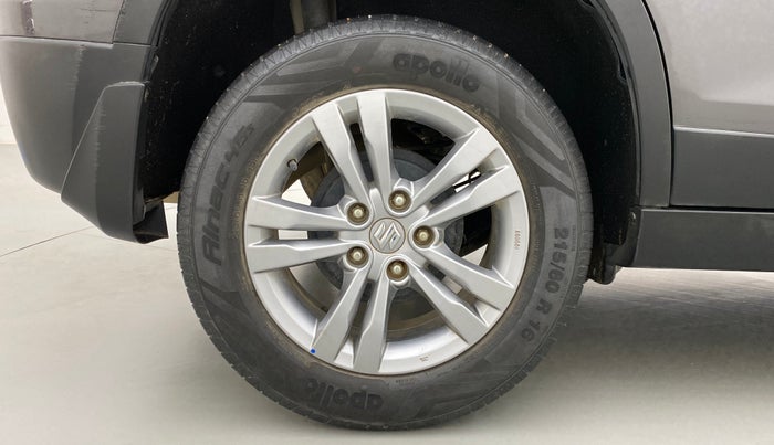 2017 Maruti Vitara Brezza ZDI PLUS, Diesel, Manual, 42,789 km, Right Rear Wheel