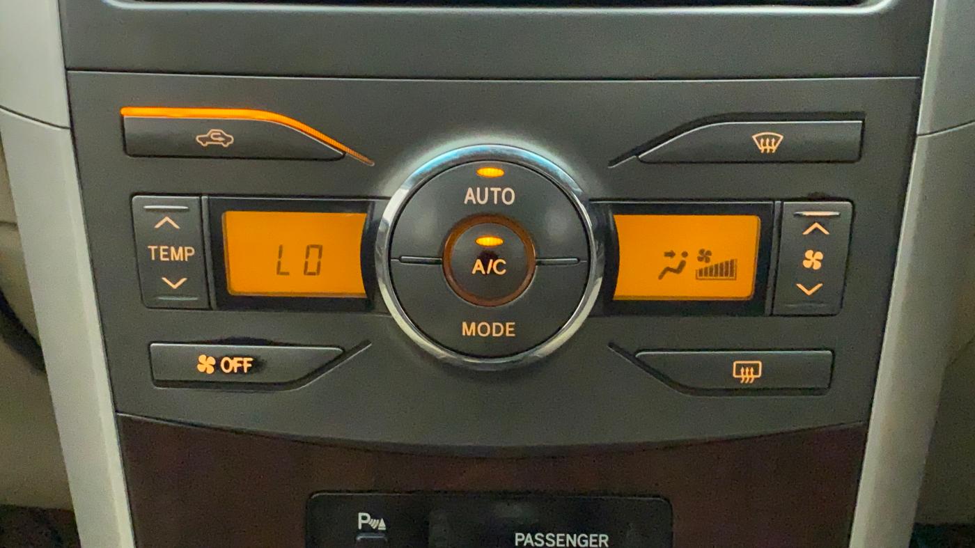 2013 Toyota Corolla Altis GL PETROL, Petrol, Manual, 1,04,902 km, Automatic Climate Control