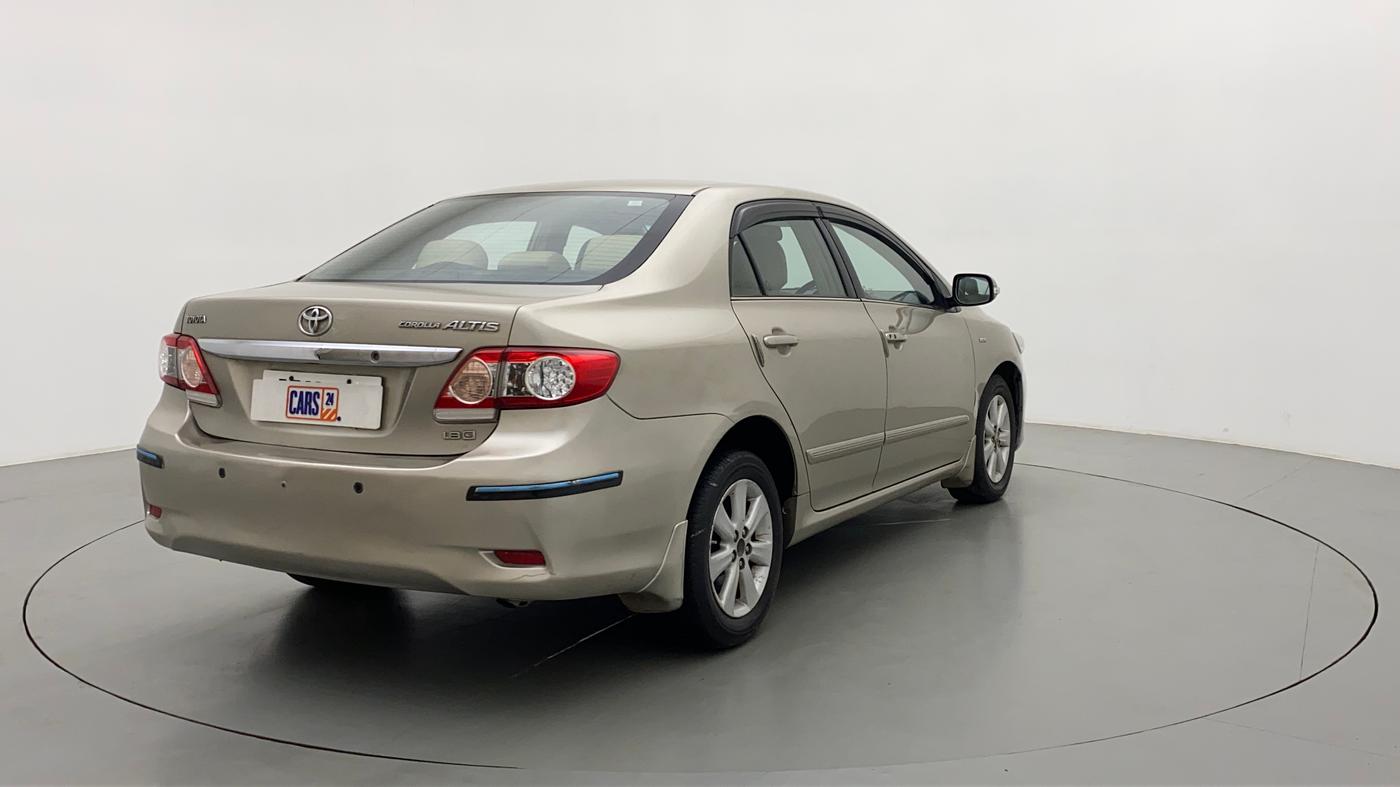 2013 Toyota Corolla Altis GL PETROL, Petrol, Manual, 1,04,902 km, Right Back Diagonal