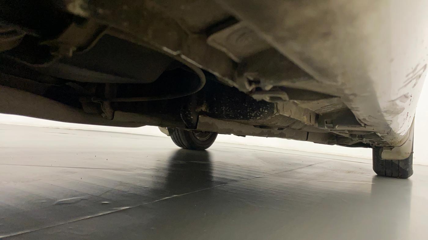 2013 Toyota Corolla Altis GL PETROL, Petrol, Manual, 1,04,902 km, Right Side Underbody