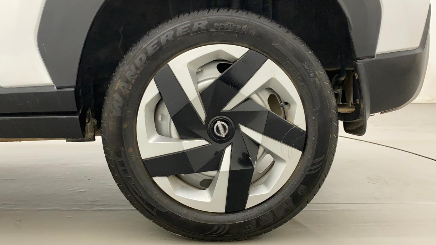 2022 Nissan MAGNITE XE, Petrol, Manual, 12,695 km, Left Rear Wheel