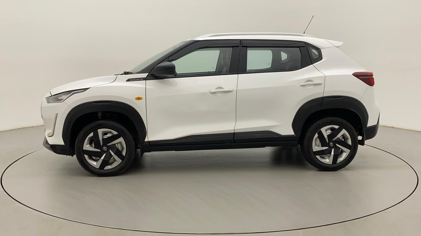 2022 Nissan MAGNITE XE, Petrol, Manual, 12,695 km, Left Side