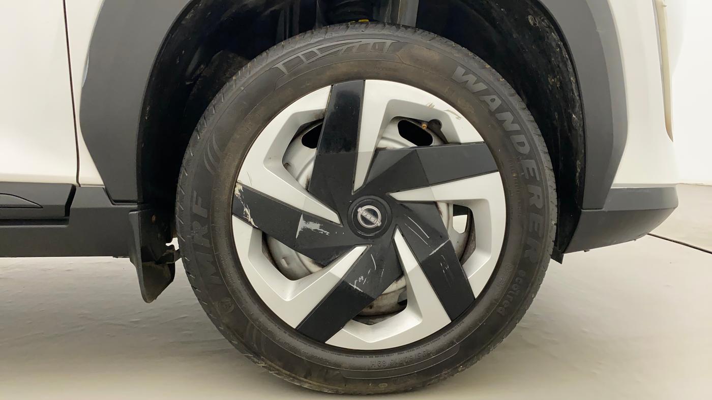 2022 Nissan MAGNITE XE, Petrol, Manual, 12,695 km, Right Front Wheel