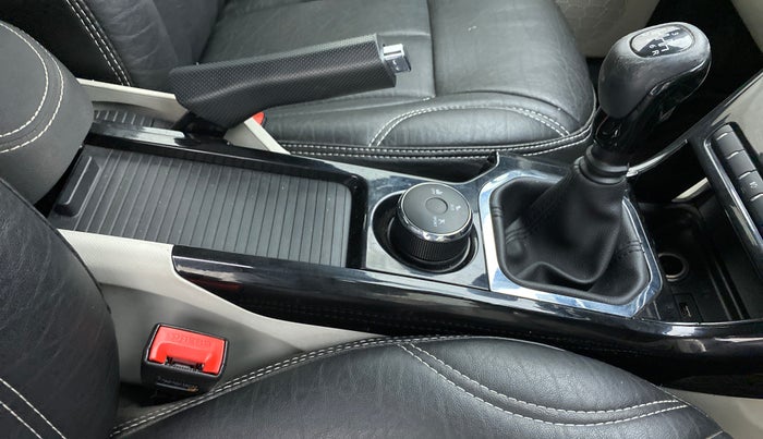 2020 Tata NEXON XZ PLUS PETROL DUAL TONE, Petrol, Manual, 48,997 km, Gear Lever