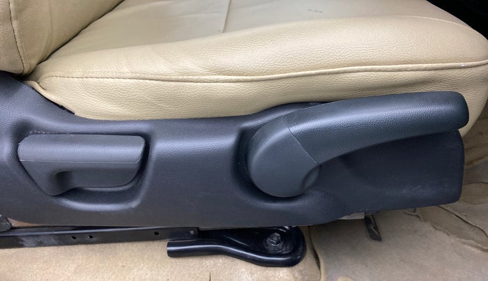 2017 Honda City V MT PETROL, Petrol, Manual, 42,360 km, Driver Side Adjustment Panel