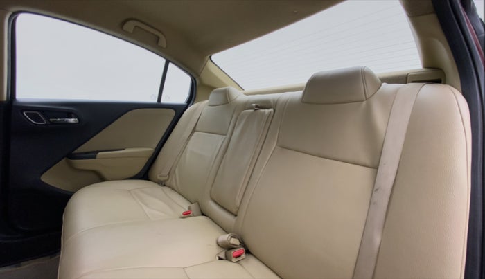 2017 Honda City V MT PETROL, Petrol, Manual, 42,360 km, Right Side Rear Door Cabin