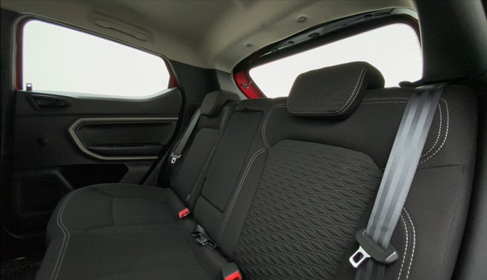 2021 Renault Kiger RXZ CVT 1.0 TURBO DUAL TONE, Petrol, Automatic, 17,522 km, Right Side Rear Door Cabin