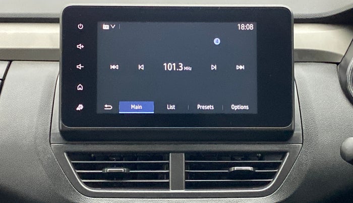 2021 Renault Kiger RXZ CVT 1.0 TURBO DUAL TONE, Petrol, Automatic, 17,522 km, Infotainment System