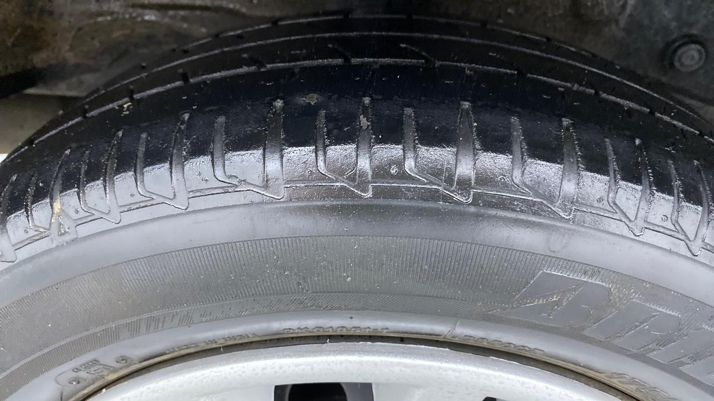 2011 Toyota Etios G, Petrol, Manual, 58,462 km, Right Rear Tyre Tread