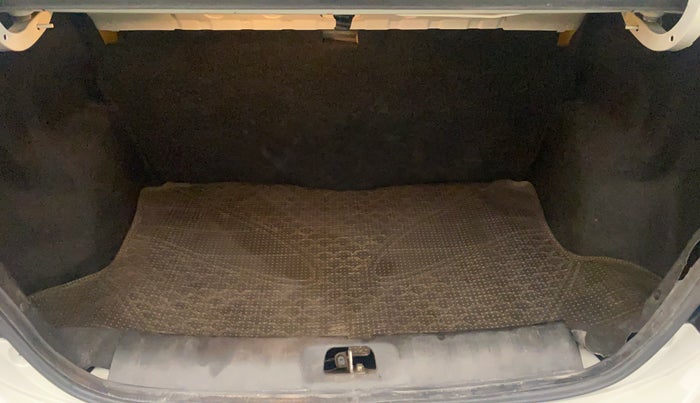 2013 Maruti Swift Dzire VXI, Petrol, Manual, 33,355 km, Boot Inside