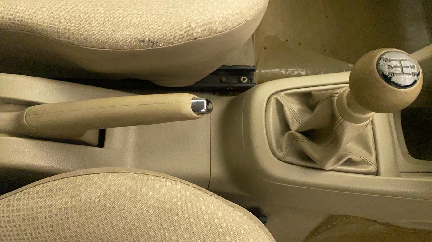 2013 Maruti Swift Dzire VXI, Petrol, Manual, 33,355 km, Gear Lever