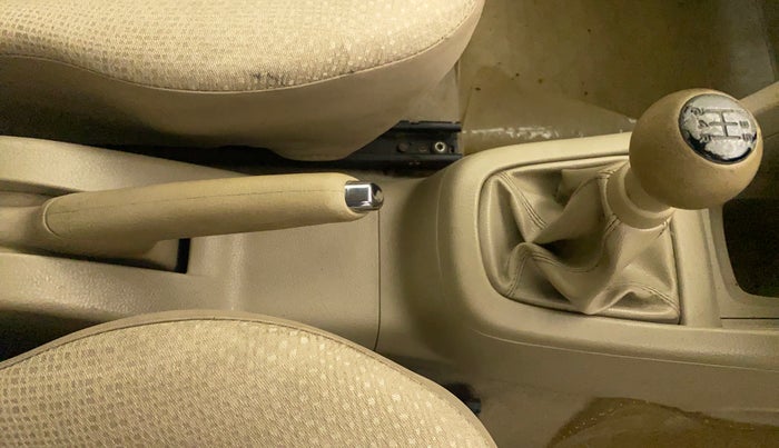 2013 Maruti Swift Dzire VXI, Petrol, Manual, 33,355 km, Gear Lever