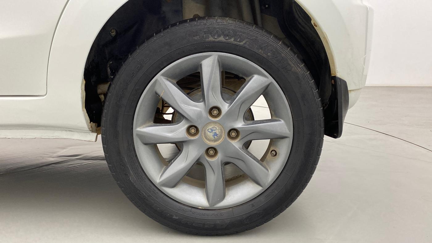 2015 Tata Bolt XT REVOTRON, Petrol, Manual, 27,262 km, Left Rear Wheel
