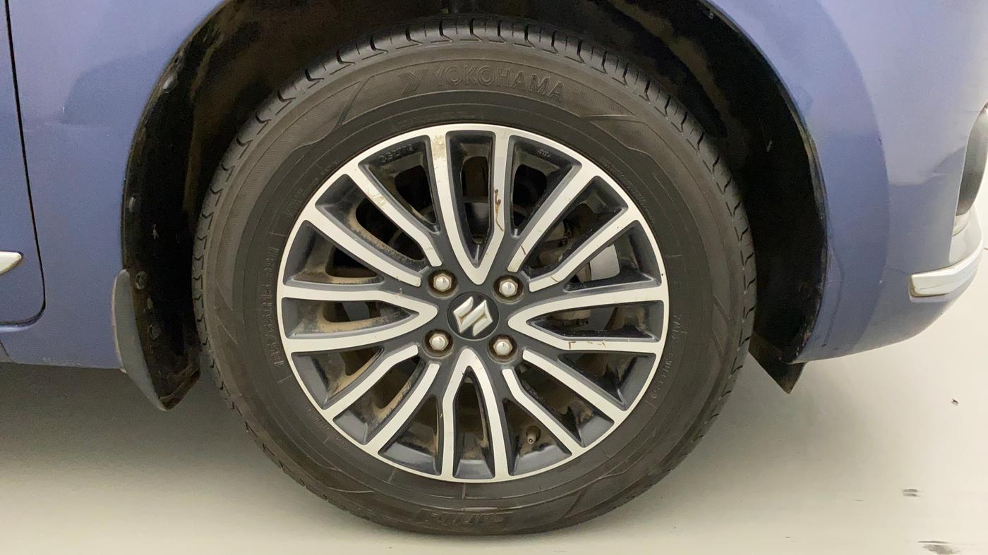 2017 Maruti Dzire ZDI PLUS, Diesel, Manual, 77,942 km, Right Front Wheel