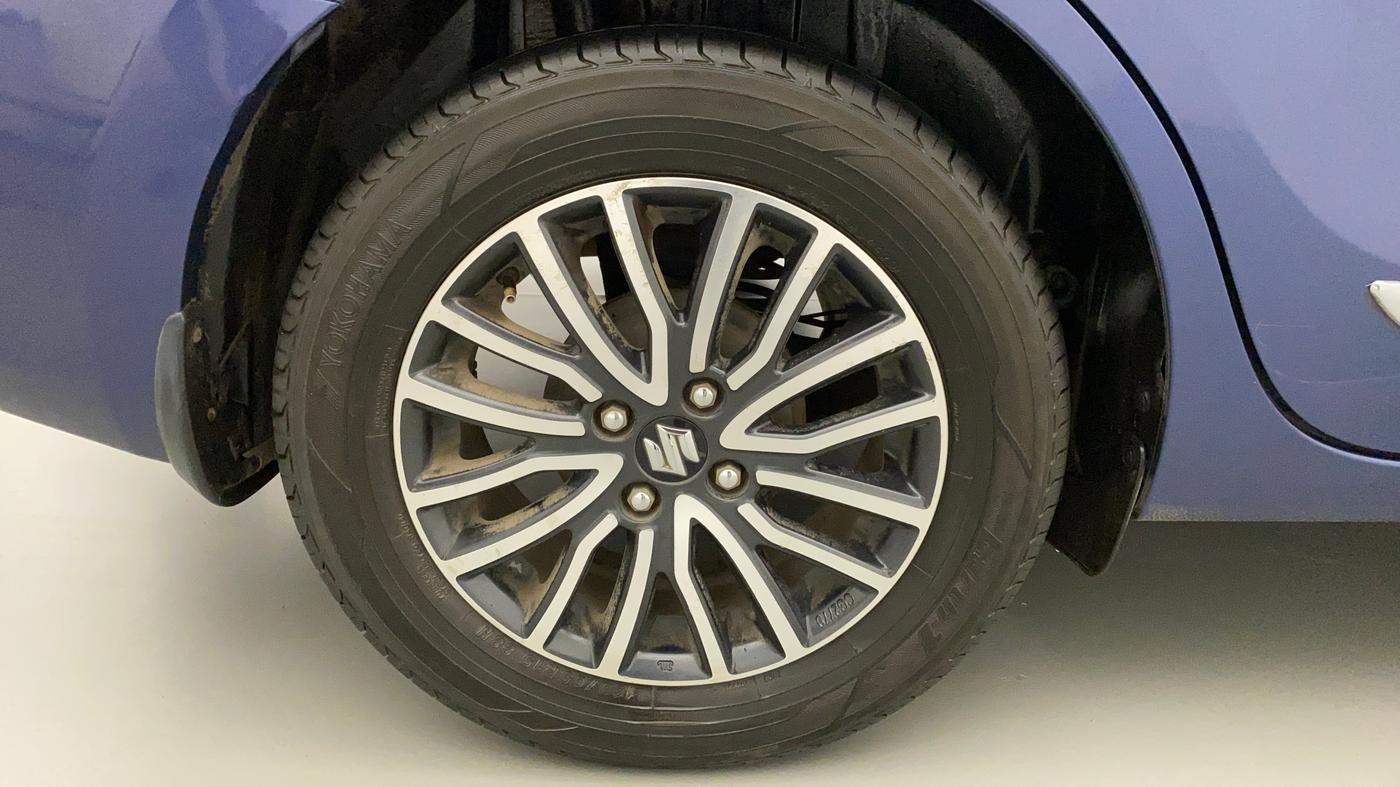 2017 Maruti Dzire ZDI PLUS, Diesel, Manual, 77,942 km, Right Rear Wheel