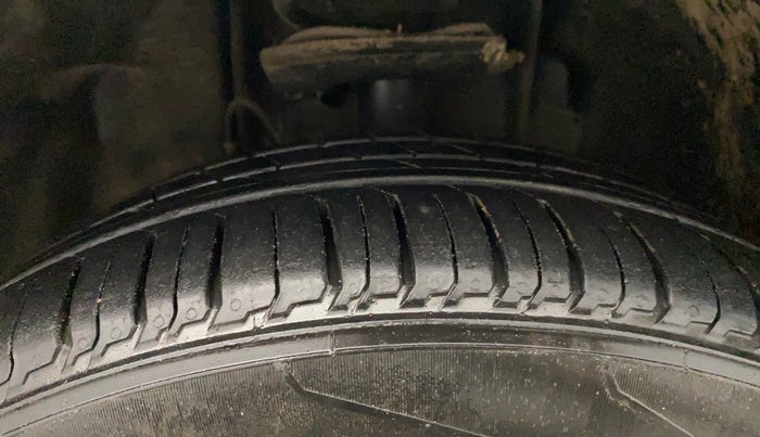 2018 Tata TIGOR XZ PETROL, Petrol, Manual, 25,443 km, Left Front Tyre Tread