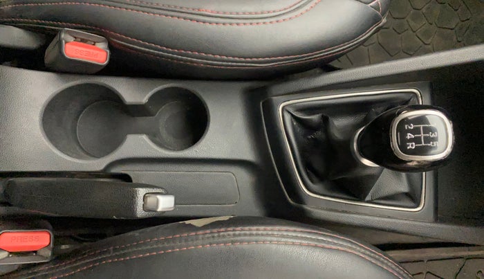 2016 Hyundai Elite i20 ASTA 1.2, Petrol, Manual, 63,325 km, Gear Lever