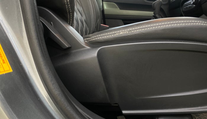 2024 Tata PUNCH ADVENTURE RHYTHM CNG, CNG, Manual, 7,943 km, Driver Side Adjustment Panel