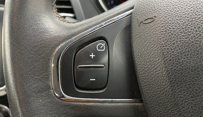 2018 Renault Captur RXT Diesel Dual Tone, Diesel, Manual, 38,532 km, Adaptive Cruise Control