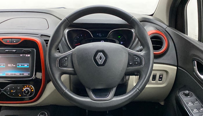 2018 Renault Captur RXT Diesel Dual Tone, Diesel, Manual, 38,532 km, Steering Wheel Close Up