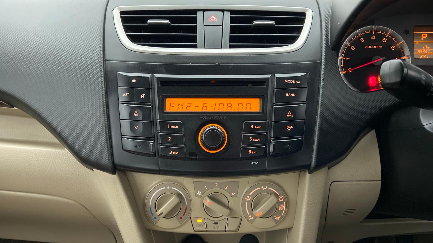 2014 Maruti Swift Dzire AUTOMATIC, Petrol, Automatic, 89,500 km, Air Conditioner