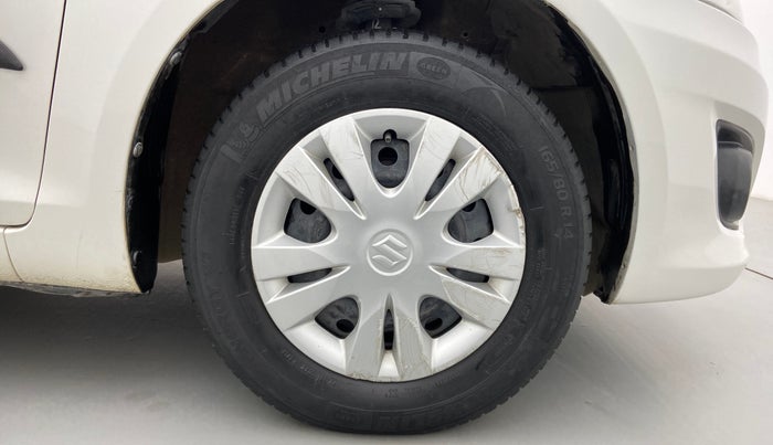 2014 Maruti Swift Dzire AUTOMATIC, Petrol, Automatic, 89,500 km, Right Front Wheel