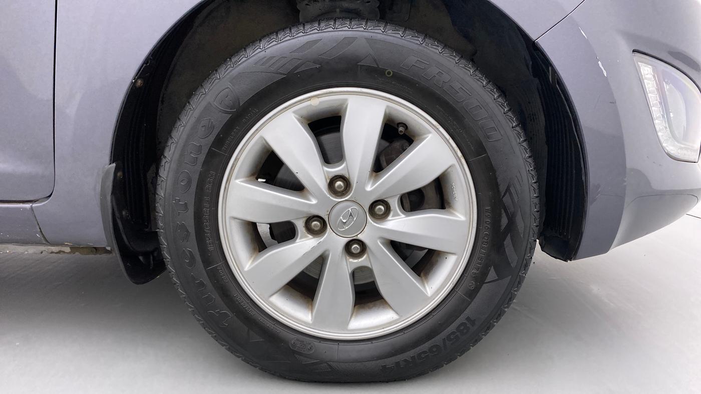 2014 Hyundai i20 ASTA 1.4 CRDI, Diesel, Manual, 75,673 km, Right Front Wheel