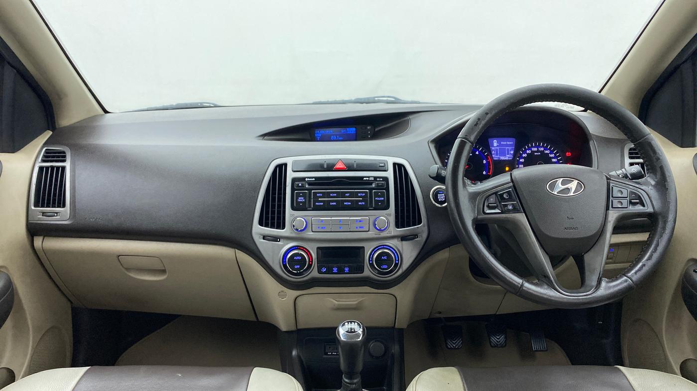 2014 Hyundai i20 ASTA 1.4 CRDI, Diesel, Manual, 75,673 km, Dashboard