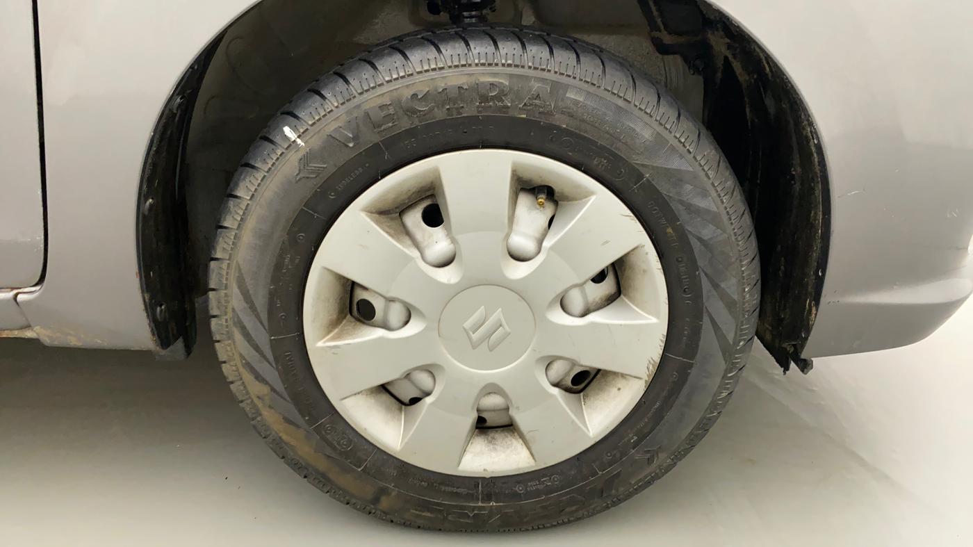 2018 Maruti Celerio LXI, Petrol, Manual, 37,934 km, Right Front Wheel