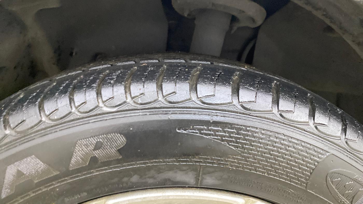 2016 Ford Ecosport TITANIUM 1.5L PETROL AT, Petrol, Automatic, 20,072 km, Left Front Tyre Tread
