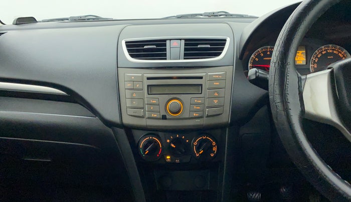 2014 Maruti Swift VXI, Petrol, Manual, 61,043 km, Air Conditioner