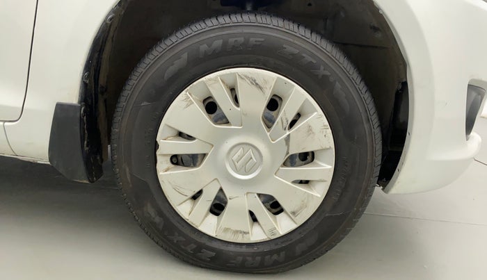 2014 Maruti Swift VXI, Petrol, Manual, 61,043 km, Right Front Wheel