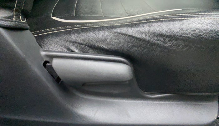 2014 Maruti Swift VXI, Petrol, Manual, 61,043 km, Driver Side Adjustment Panel