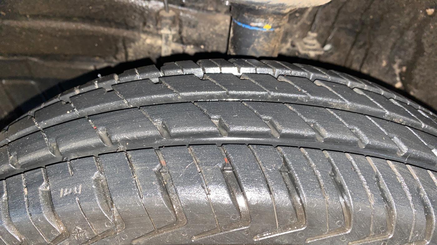 2023 Maruti Alto K10 VXI, Petrol, Manual, 2,502 km, Left Front Tyre Tread
