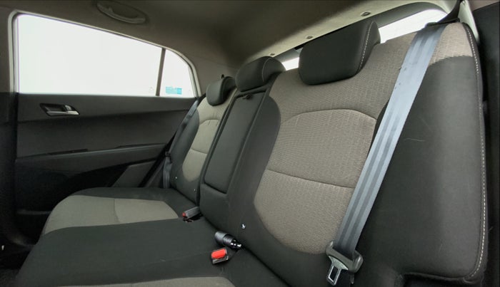 2017 Hyundai Creta 1.6 CRDI SX PLUS AUTO, Diesel, Automatic, 45,173 km, Right Side Rear Door Cabin