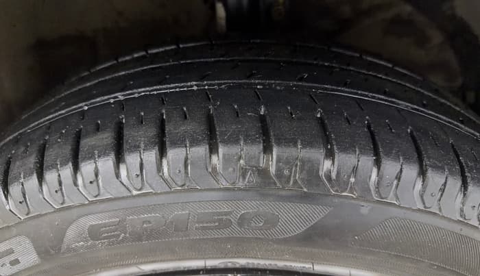 2020 Maruti Ertiga VXI CNG, CNG, Manual, 34,225 km, Right Front Tyre Tread