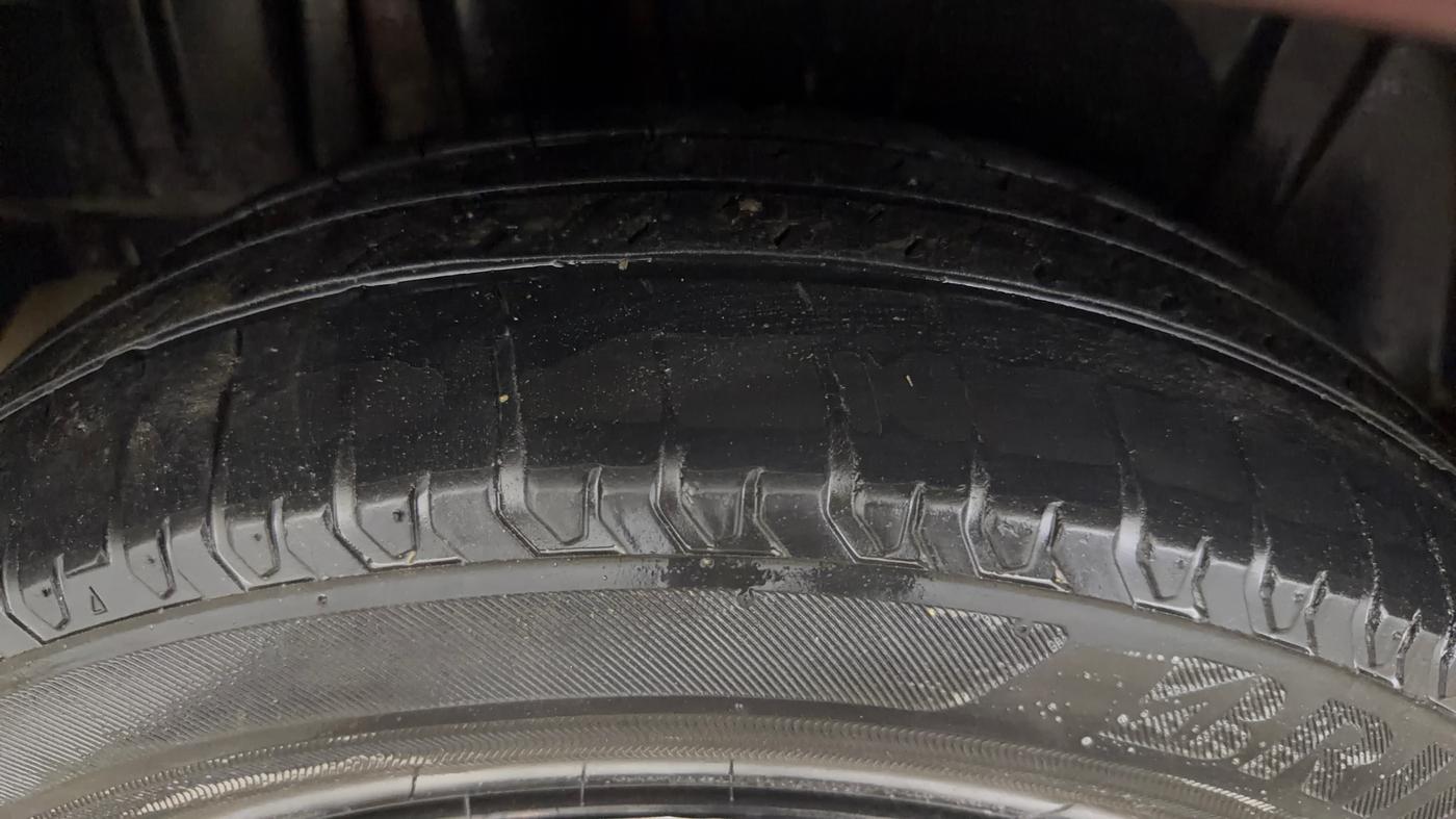 2020 Maruti Ertiga VXI CNG, CNG, Manual, 34,225 km, Right Rear Tyre Tread