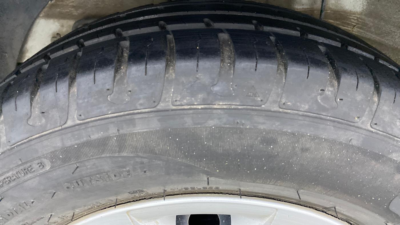 2018 Hyundai Elite i20 SPORTZ 1.2, Petrol, Manual, 16,639 km, Right Rear Tyre Tread