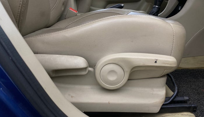 2017 Maruti Ciaz ALPHA  AT 1.4  PETROL, Petrol, Automatic, 61,832 km, Driver Side Adjustment Panel