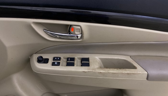 2017 Maruti Ciaz ALPHA  AT 1.4  PETROL, Petrol, Automatic, 61,832 km, Driver Side Door Panels Control