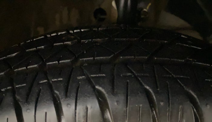 2019 Maruti Dzire VXI, Petrol, Manual, 43,028 km, Right Front Tyre Tread