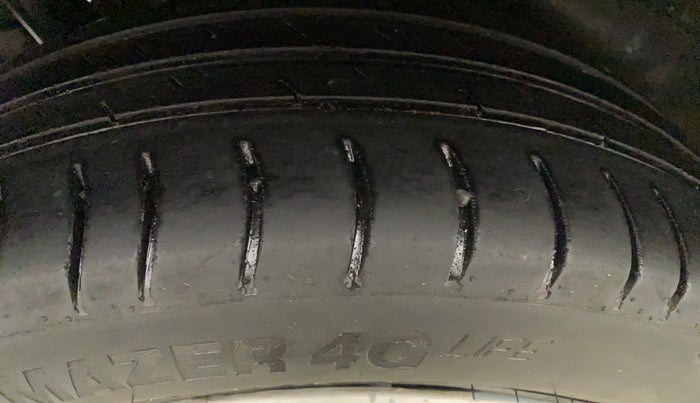 2012 Maruti Wagon R 1.0 VXI, Petrol, Manual, 92,651 km, Right Rear Tyre Tread