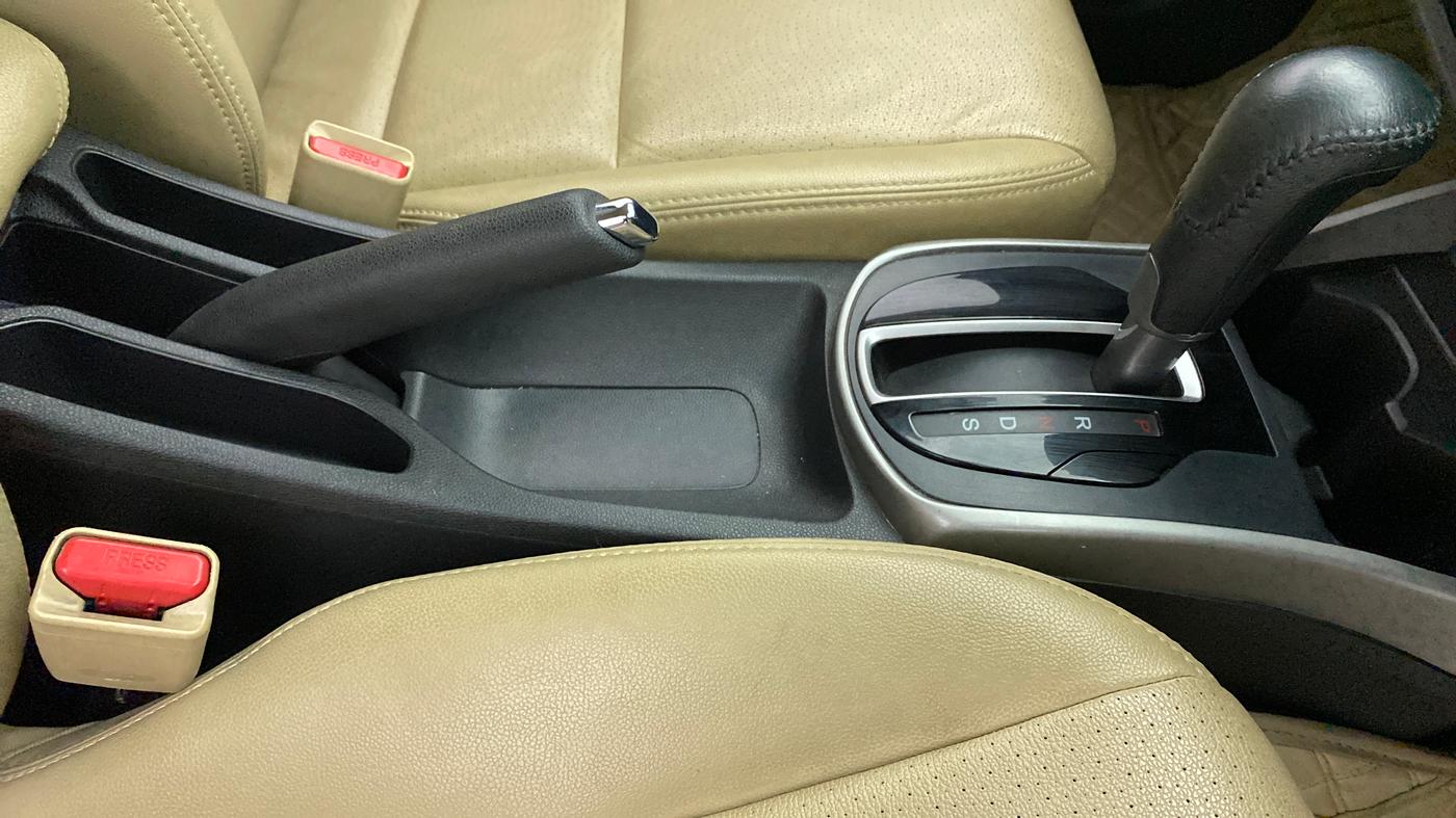 2017 Honda City 1.5L I-VTEC VX CVT, Petrol, Automatic, 41,372 km, Gear Lever