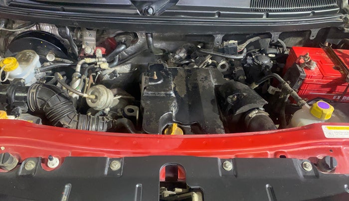 2016 Mahindra TUV300 T8, Diesel, Manual, 30,761 km, Engine View